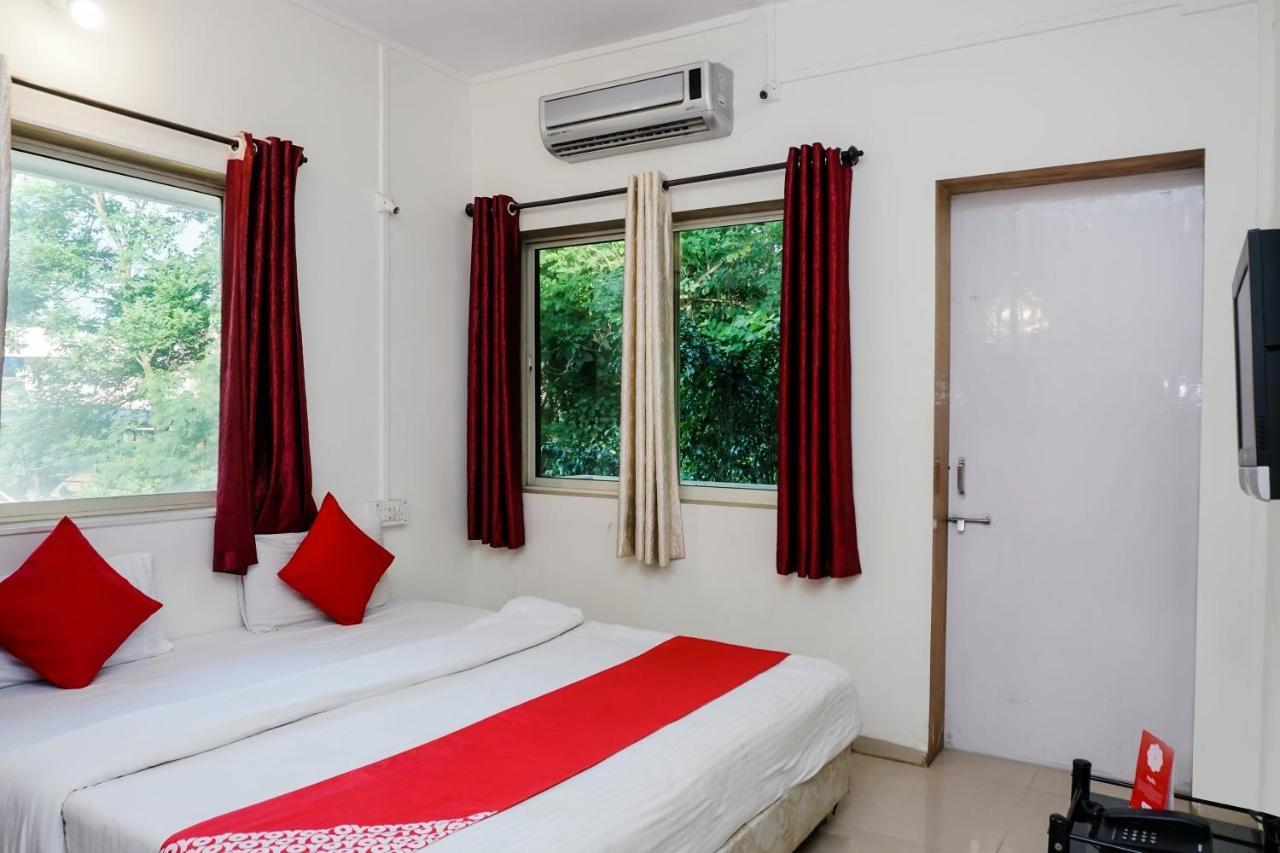 Dreams Holiday Resort Lonavala Esterno foto