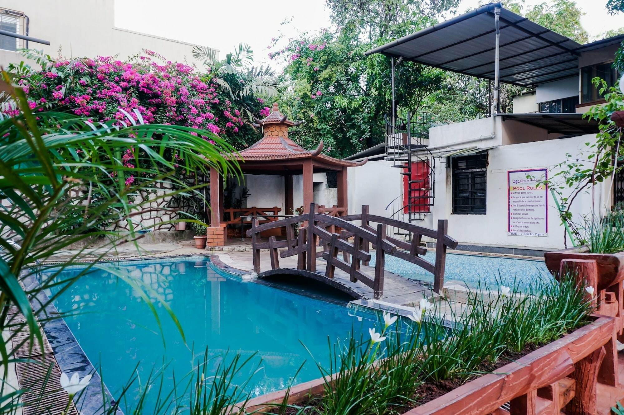 Dreams Holiday Resort Lonavala Esterno foto
